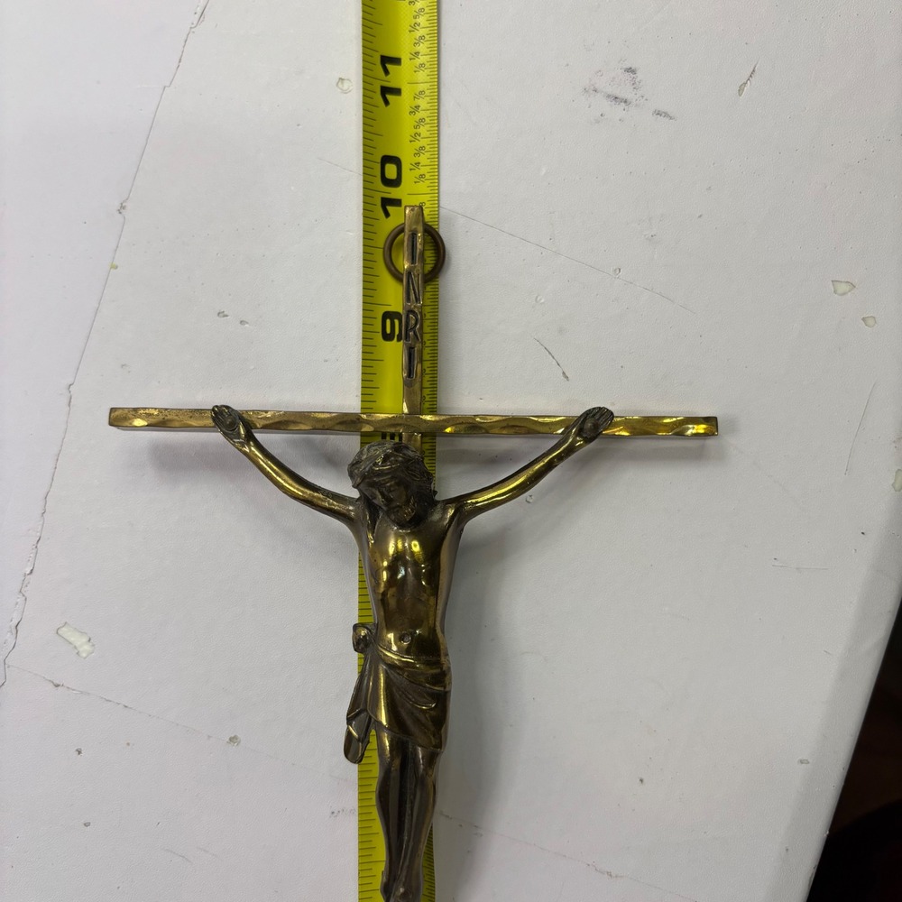 Vintage Brass Wall Crucifix INRI Hammered Metal Religious Cross Jesus Corpus 10" - Picture 8 of 9